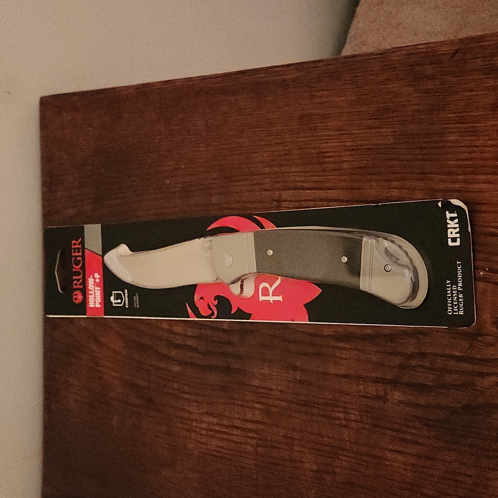 Ruger Knife.